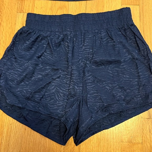 Satin sleep set - Picture 3 of 6